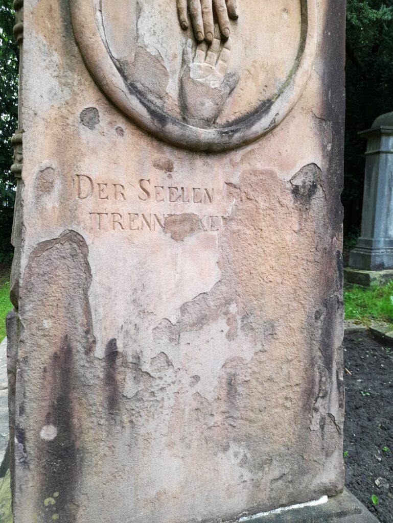 Grabmal des Johann Wilhelm Adolph Zanders (1795-1831) nach der Restaurierung (Foto: M. Werling)